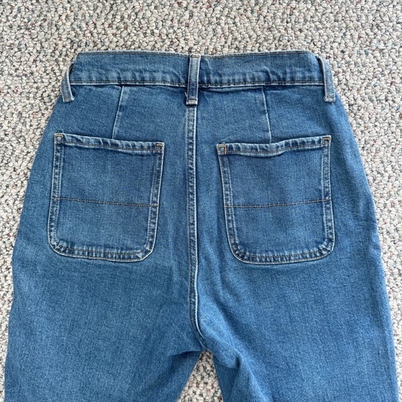 Old Navy Sky High Straight Leg Jeans Size 2 - Picture 5 of 9
